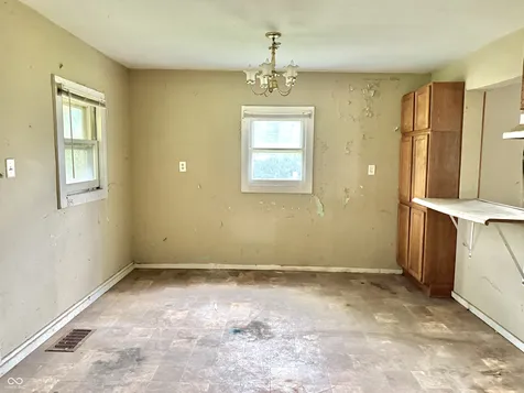 1327 S Harrison Street Shelbyville IN 46176