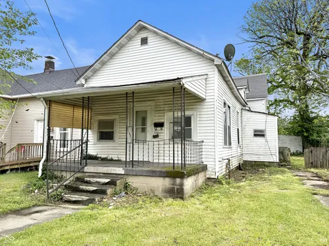 1327 S Harrison Street Shelbyville IN 46176