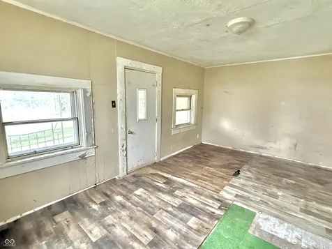 1327 S Harrison Street Shelbyville IN 46176