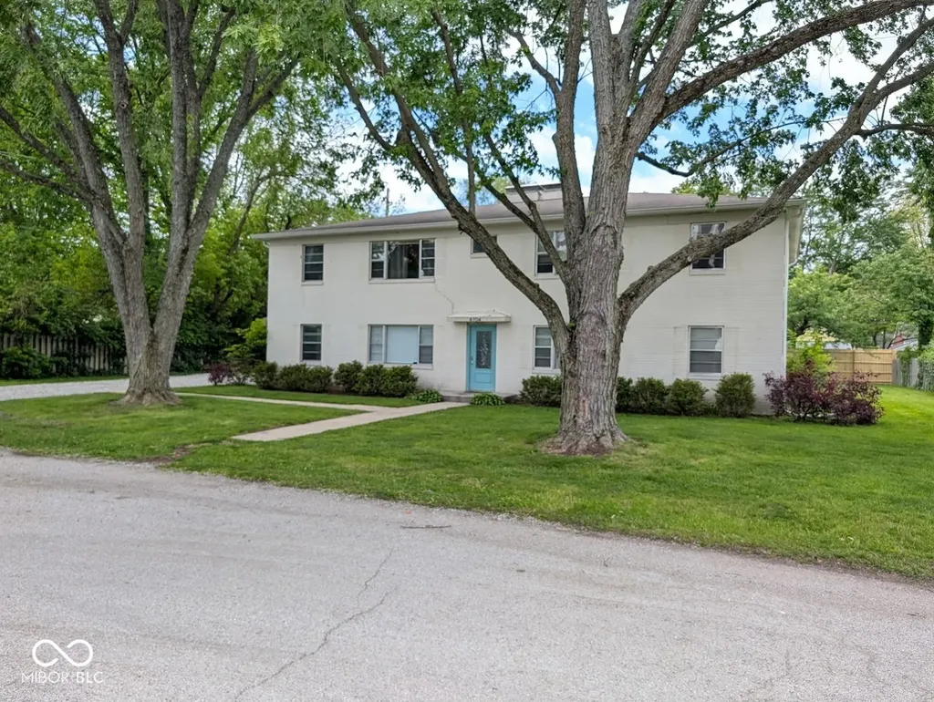 6104 Hillside Avenue Indianapolis IN 46220