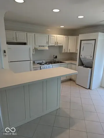 6104 Hillside Avenue Indianapolis IN 46220