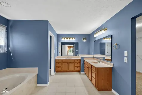 12897 Broncos Drive Fishers IN 46037