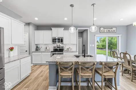 5242 Tulip Tree Drive Noblesville IN 46062