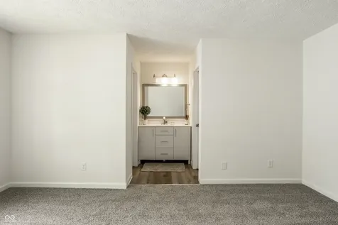 4427 Braemar Drive Indianapolis IN 46254