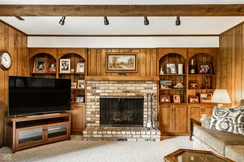 3229 E 69th Street Indianapolis IN 46220