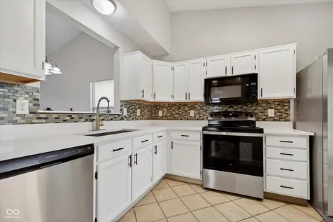 5110 Grand Tetons Drive Indianapolis IN 46237