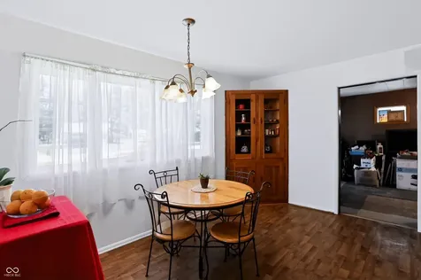 6737 Carlsen Avenue Indianapolis IN 46214