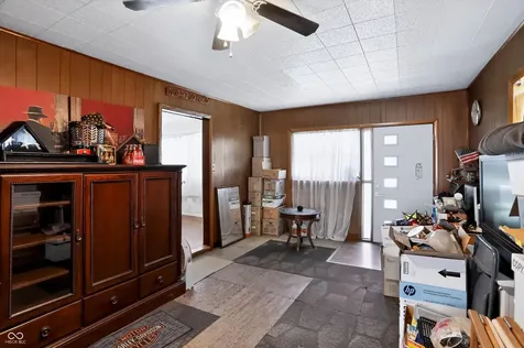 6737 Carlsen Avenue Indianapolis IN 46214
