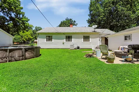 6737 Carlsen Avenue Indianapolis IN 46214