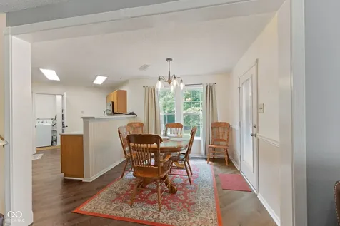 6725 Amber Springs Way Indianapolis IN 46237