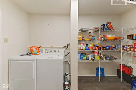 6725 Amber Springs Way Indianapolis IN 46237