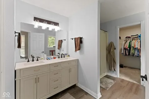 6725 Amber Springs Way Indianapolis IN 46237