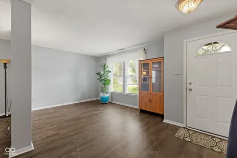 6725 Amber Springs Way Indianapolis IN 46237