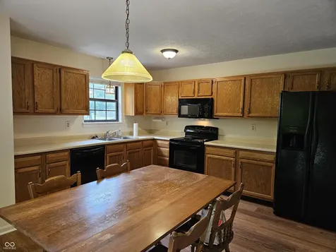 8031 Cherrybark Drive Indianapolis IN 46236