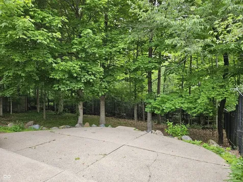 8031 Cherrybark Drive Indianapolis IN 46236