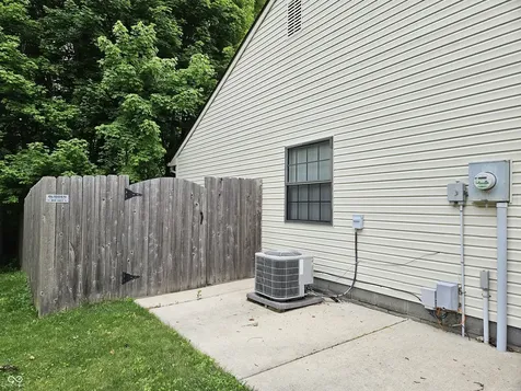 8031 Cherrybark Drive Indianapolis IN 46236