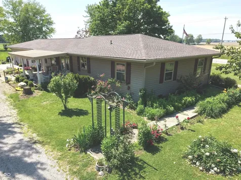 808 N 700 E Franklin IN 46131