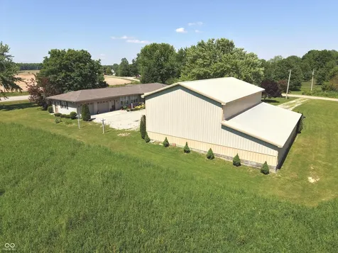 808 N 700 E Franklin IN 46131