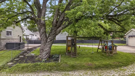 1027 Gilbert Avenue Indianapolis IN 46227