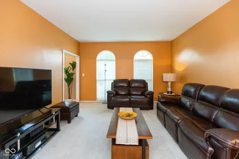 13888 Dearborn Circle Fishers IN 46038