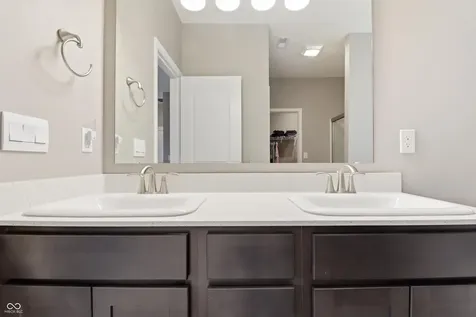 275 Carrick Glen Boulevard Pendleton IN 46064