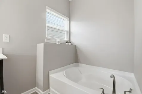 275 Carrick Glen Boulevard Pendleton IN 46064