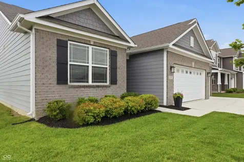 275 Carrick Glen Boulevard Pendleton IN 46064