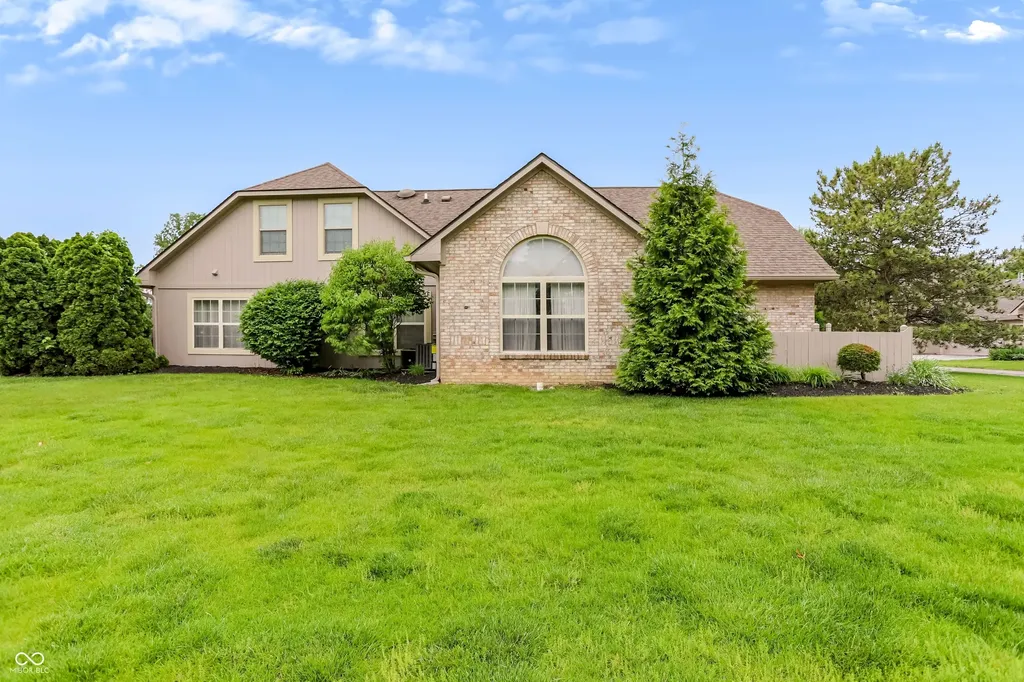 4726 Bridgefield Drive Indianapolis IN 46254