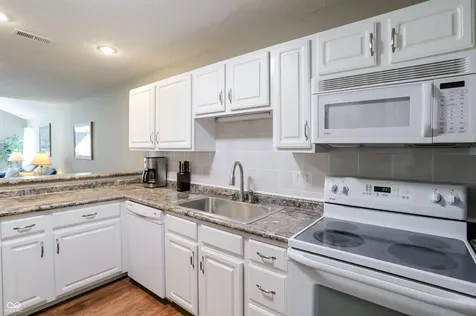 4726 Bridgefield Drive Indianapolis IN 46254
