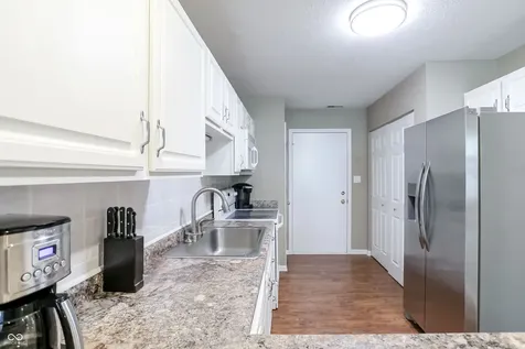 4726 Bridgefield Drive Indianapolis IN 46254