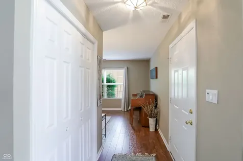 4726 Bridgefield Drive Indianapolis IN 46254
