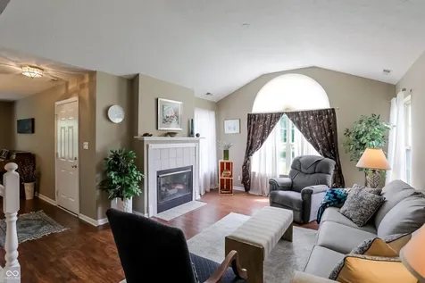 4726 Bridgefield Drive Indianapolis IN 46254