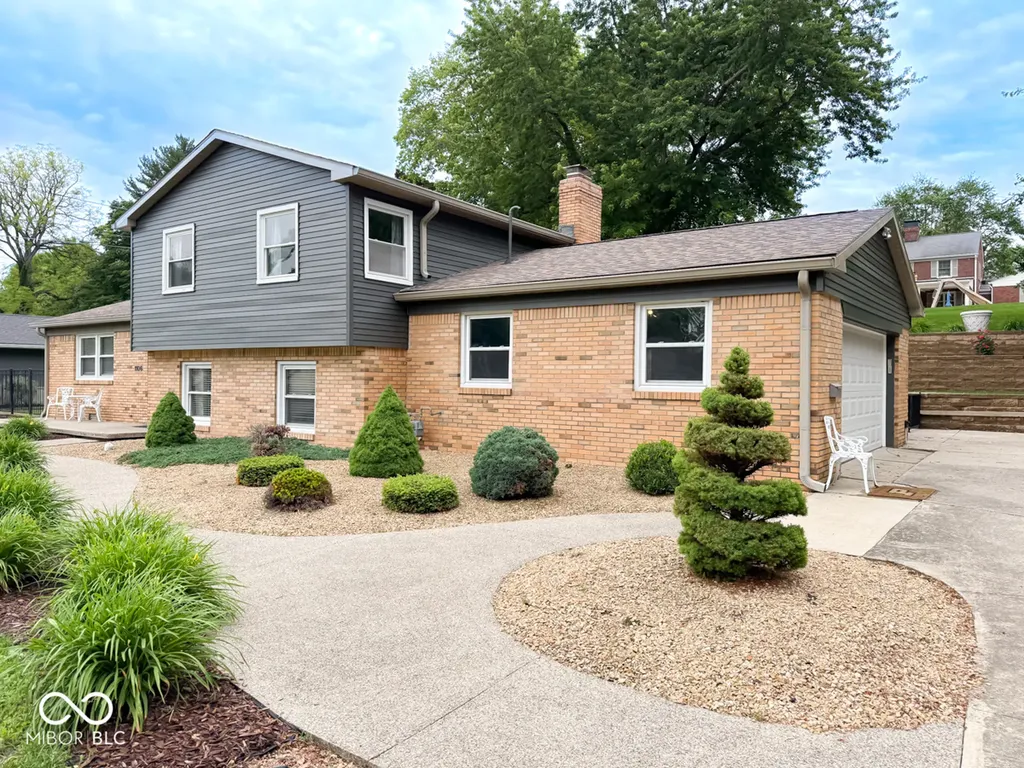 1106 Fairfield Drive Shelbyville IN 46176