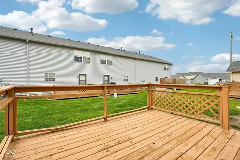 525 Paradise Way E Greenwood IN 46143