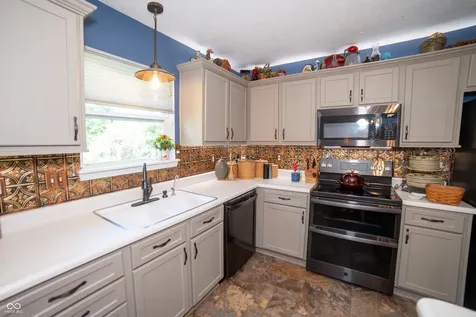 2542 Gadwall Circle Indianapolis IN 46234