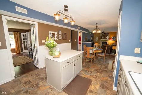 2542 Gadwall Circle Indianapolis IN 46234