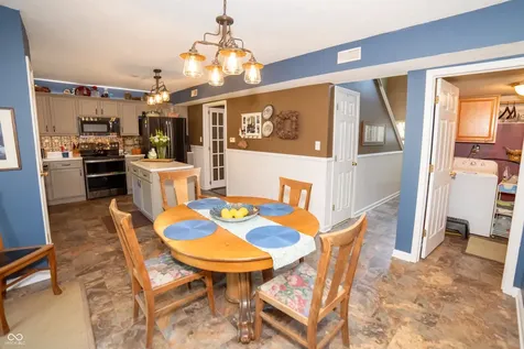 2542 Gadwall Circle Indianapolis IN 46234