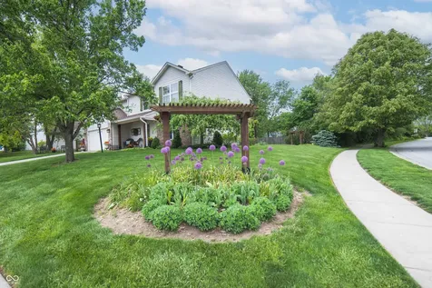 2542 Gadwall Circle Indianapolis IN 46234