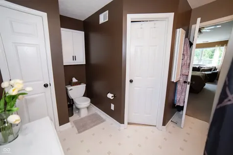 2542 Gadwall Circle Indianapolis IN 46234