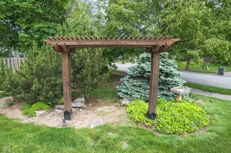 2542 Gadwall Circle Indianapolis IN 46234