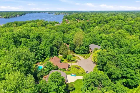 8131 Bounty Court Indianapolis IN 46236