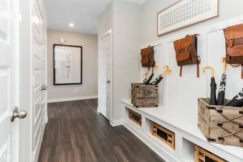 9347 Devonshire Way Mccordsville IN 46055