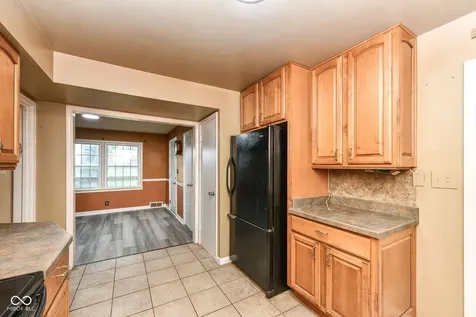 8655 N College Avenue Indianapolis IN 46240