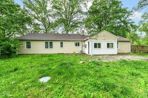 8655 N College Avenue Indianapolis IN 46240