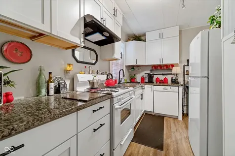 1819 Hst W 10th Street Anderson IN 46016