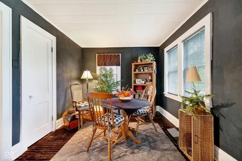 1819 Hst W 10th Street Anderson IN 46016