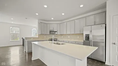 7257 Zanesville Road Carmel IN 46033