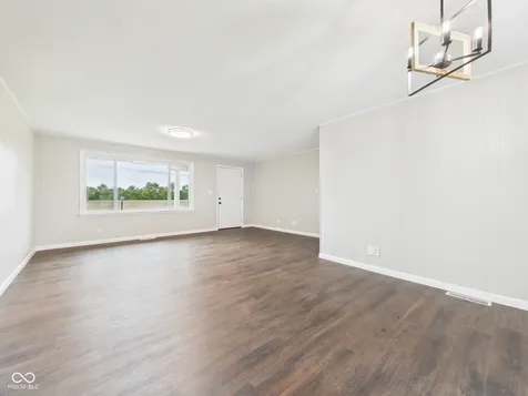 3180 S 200 E Anderson IN 46017