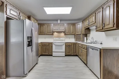 703 Hillcrest Drive Greenwood IN 46142