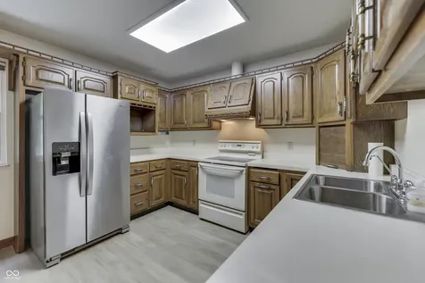 703 Hillcrest Drive Greenwood IN 46142